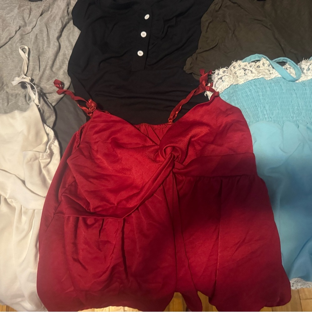 lot of 6 maternity tops